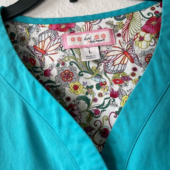 Koi Scrub Top lot (2) royal blue and teal sz. L - Picture 4 of 7